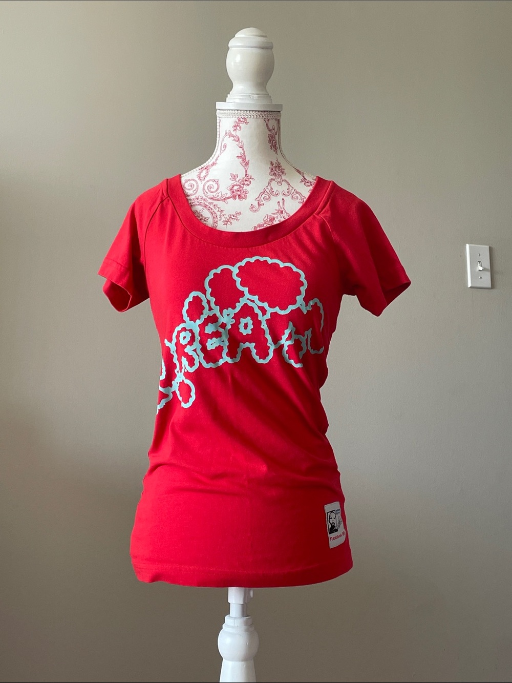 Rolland Berry Red Graphic Scoop Neck Women’s Tee